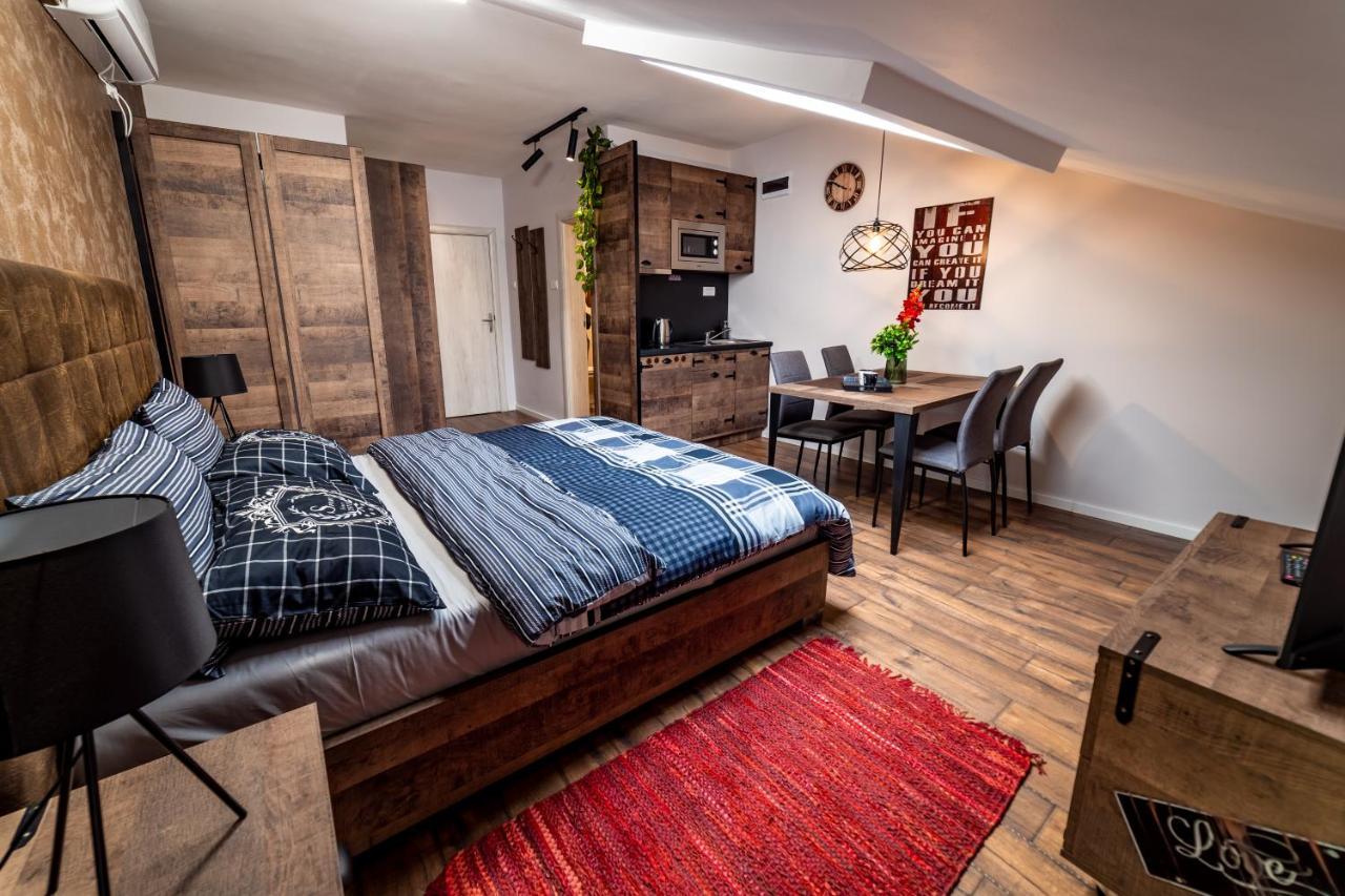 Ivi Place Apartments Novi Sad Esterno foto