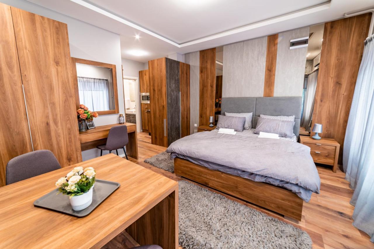 Ivi Place Apartments Novi Sad Esterno foto
