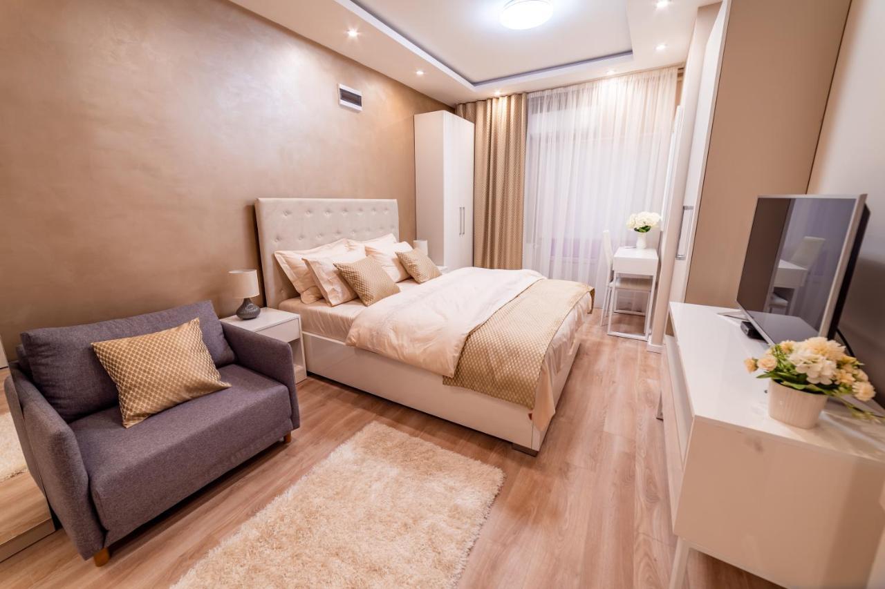 Ivi Place Apartments Novi Sad Esterno foto